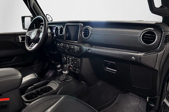 Jeep Wrangler 9 of 23