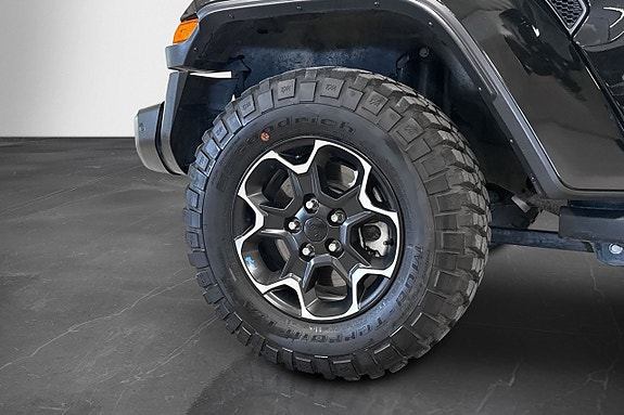 Jeep Wrangler 22 of 23