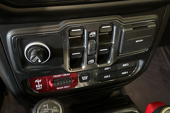 Jeep Wrangler 17 of 23