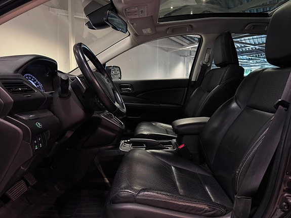 Honda CR-V 15 of 26