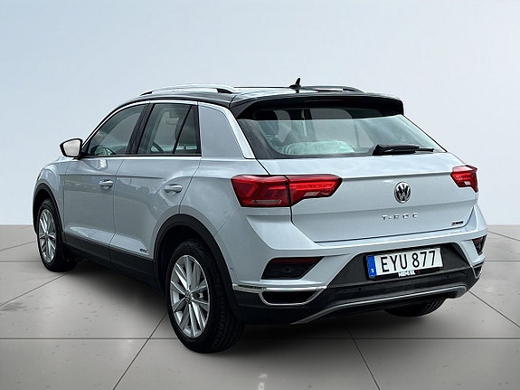 Volkswagen T-Roc 5 of 5
