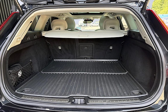 Volvo V60 Cross Country 12 of 21