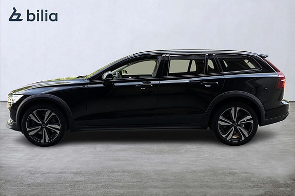 Volvo V60 Cross Country 3 of 5