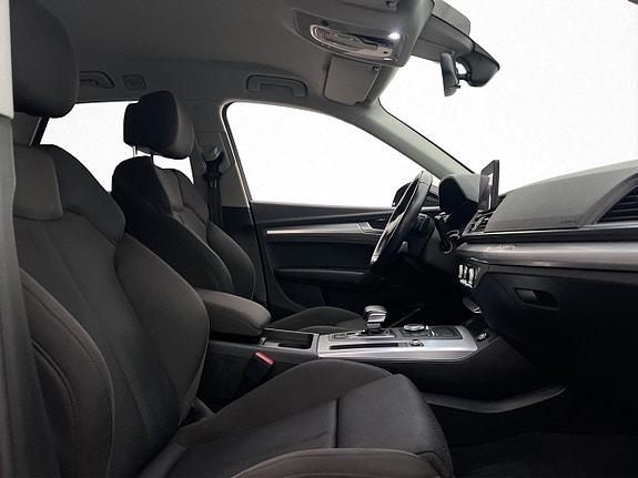 Audi Q5 8 of 30