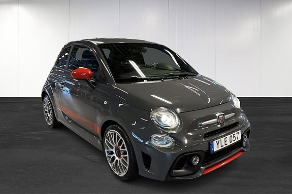 Abarth 595 2 of 5