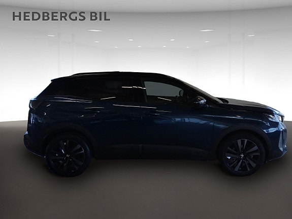 Peugeot 3008 2 of 5