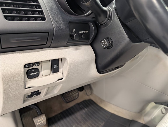 Lexus RX400h 16 of 30