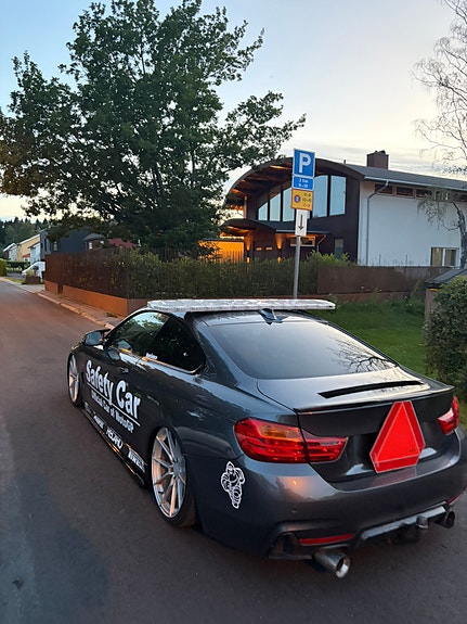 BMW 428i 4 of 8