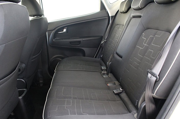 Kia Venga 11 of 16