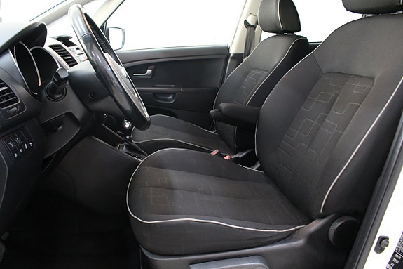 Kia Venga 10 of 16