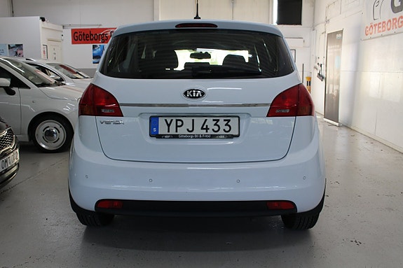 Kia Venga 4 of 5