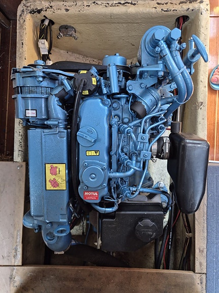 Klassisk kvalitetsbåt Bella 700 med bränslesnål motor 8 of 11