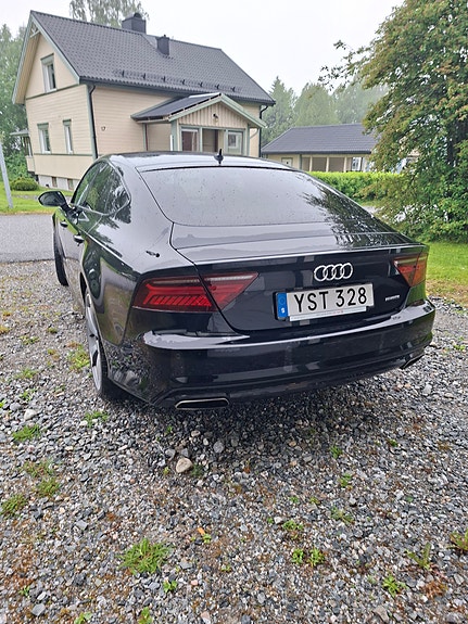 Audi A7 2 of 5