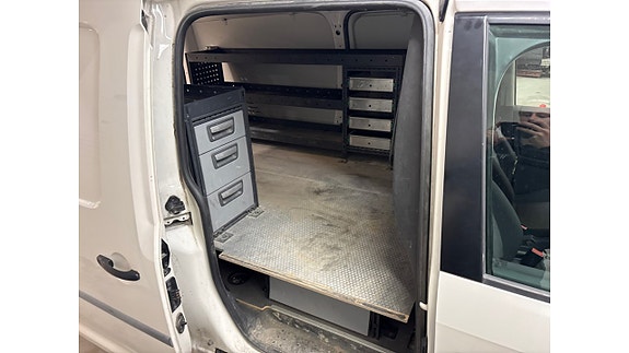 Volkswagen Caddy Maxi 14 of 28