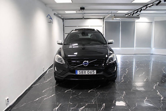Volvo XC60 3 of 16