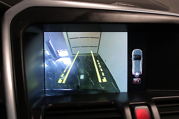 Volvo XC60 14 of 16