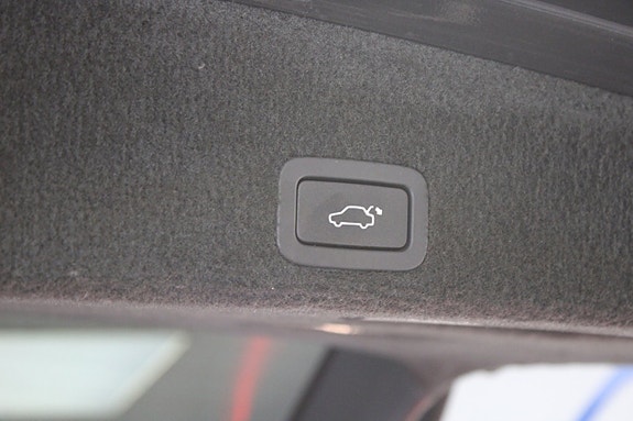 Volvo XC60 16 of 16