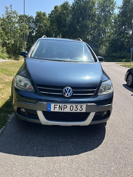 Volkswagen Golf Cross 3 of 8