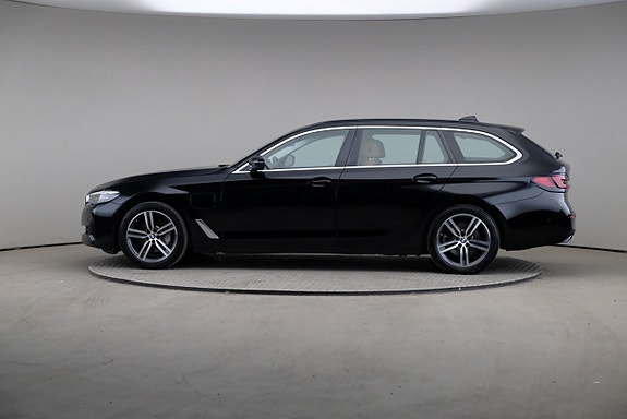 BMW 530e 4 of 28
