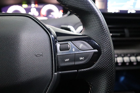 Peugeot 5008 16 of 23