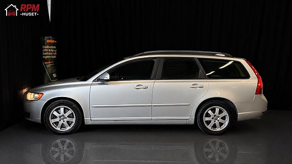 Volvo V50 5 of 5