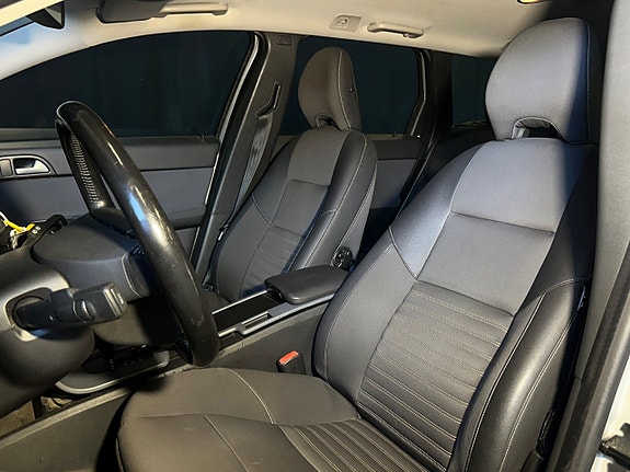 Volvo V50 9 of 21
