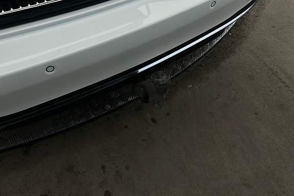 Mercedes-Benz C300 e 17 of 27