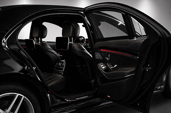 Mercedes-Benz S500 13 of 25