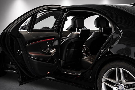 Mercedes-Benz S500 9 of 25