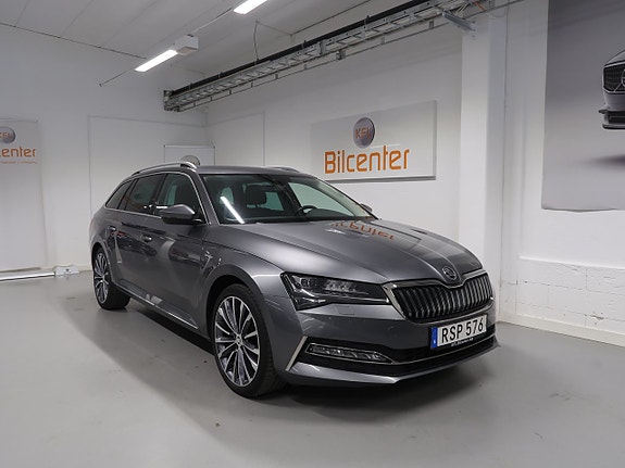 Skoda Superb 3 of 5