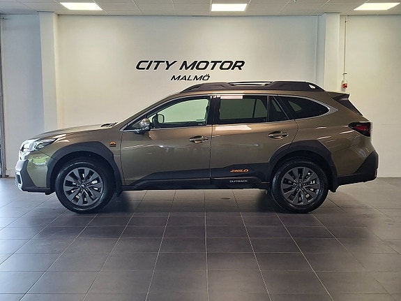 Subaru Outback 2 of 5