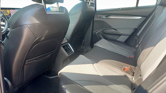 Skoda Enyaq 11 of 13