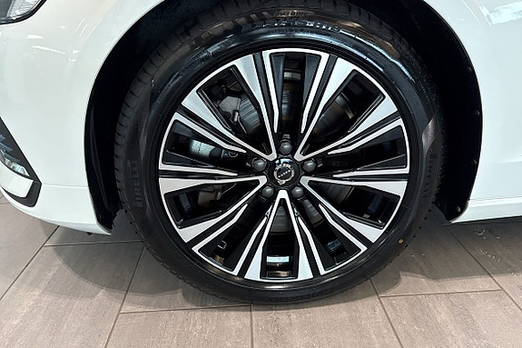 Volvo V60 12 of 20