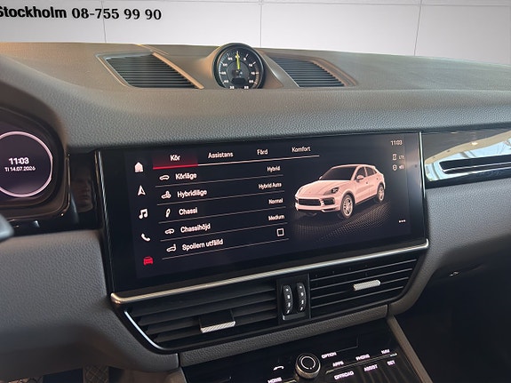 Porsche Cayenne 23 of 28