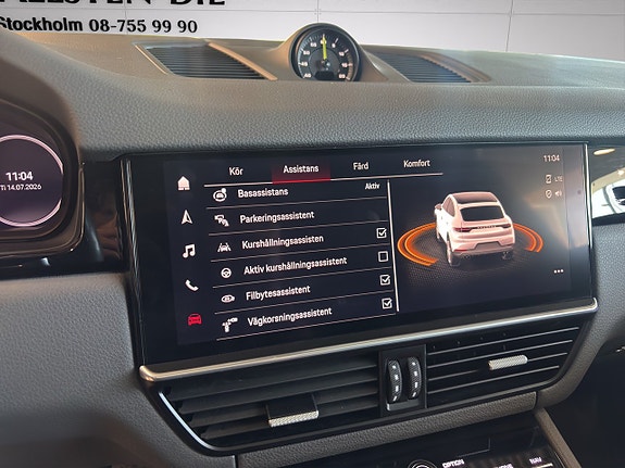 Porsche Cayenne 22 of 28