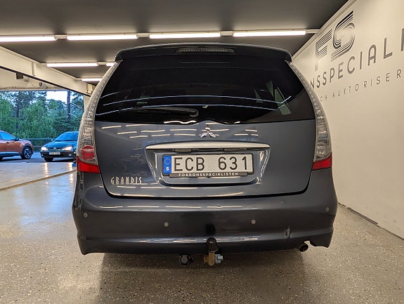 Mitsubishi Grandis 17 of 28
