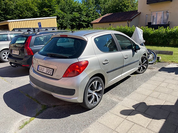 Peugeot 207 3 of 4