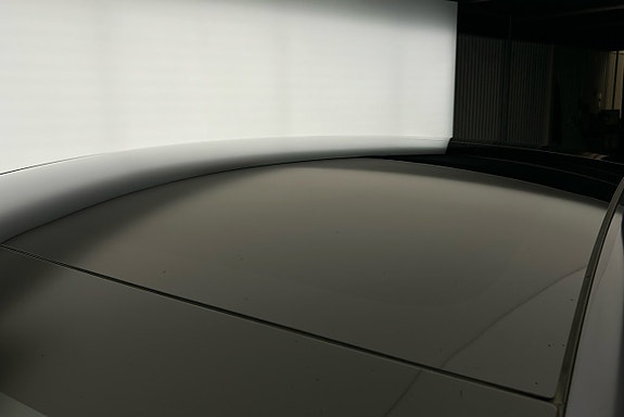 Tesla Model 3 18 of 26