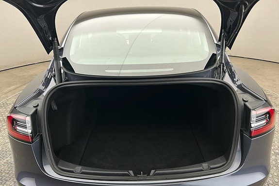 Tesla Model 3 13 of 26