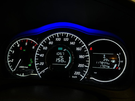 Nissan Note 27 of 29