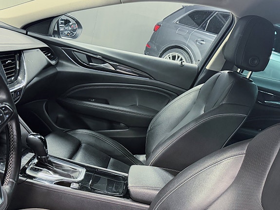 Opel Insignia 8 of 21