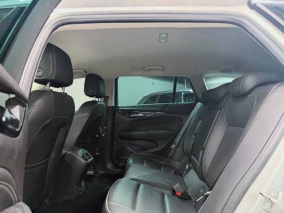Opel Insignia 19 of 21