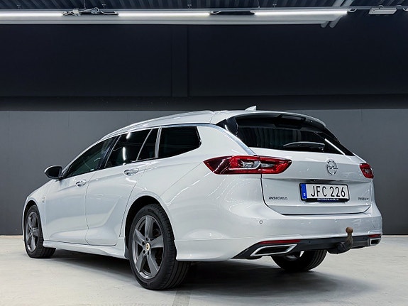 Opel Insignia 14 of 21