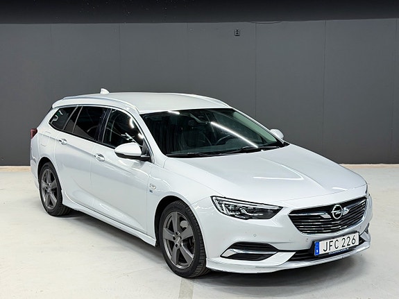 Opel Insignia 12 of 21