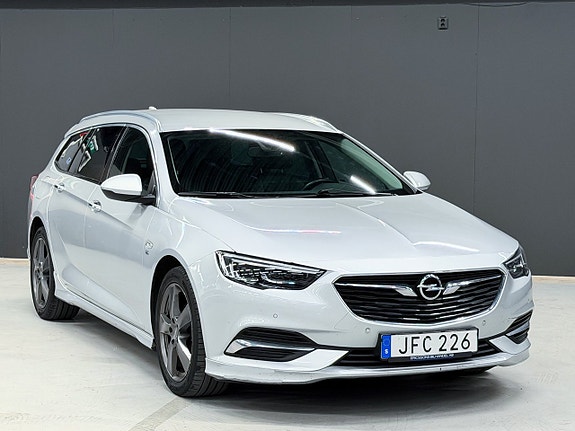 Opel Insignia 16 of 21