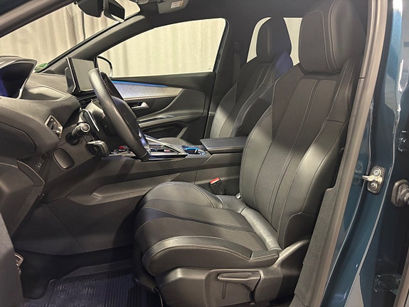 Peugeot 5008 10 of 17