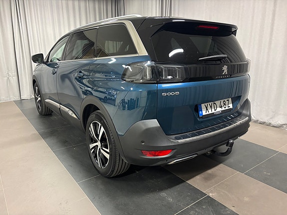 Peugeot 5008 3 of 17
