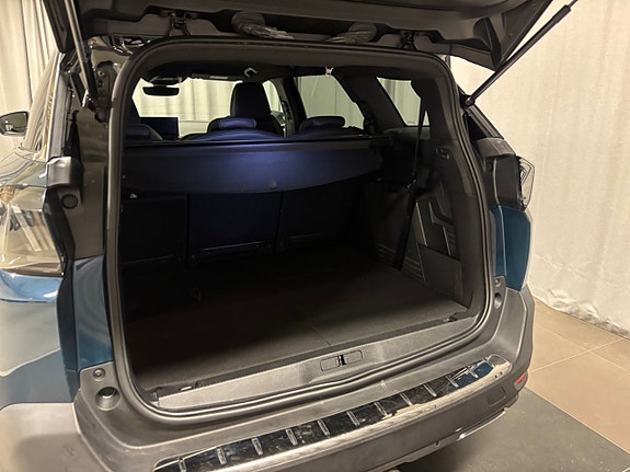 Peugeot 5008 6 of 17