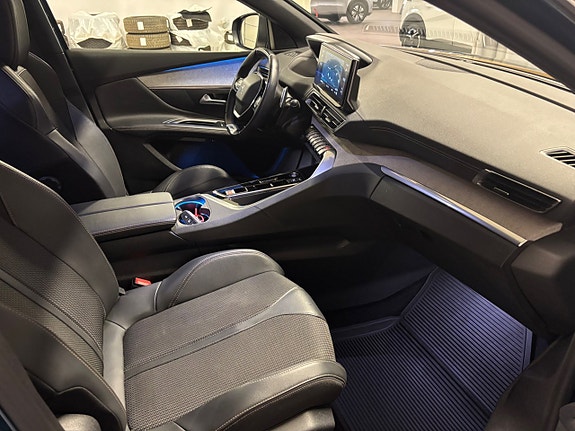 Peugeot 5008 17 of 17