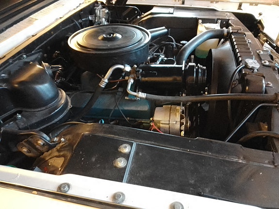 Cadillac Deville 5 of 10
